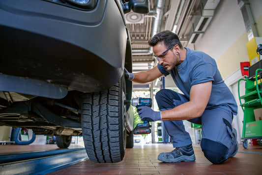 Bosch Professional GDS 18V-450 HC Akku-Drehschlagschrauber – 18V, 450 Nm, inkl. 2x 5.0Ah Akkus, Schnellladegerät & L-BOXX